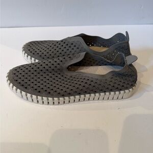 Ilse Jacobsen Gray Slip-On Women's Sneakers